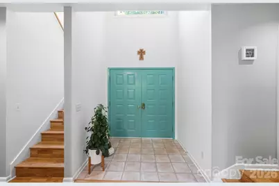 7045 Burlwood Road, Charlotte, NC 28211 - Photo 3