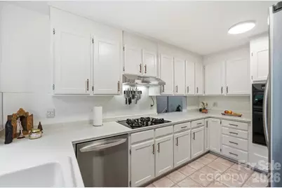 7045 Burlwood Road, Charlotte, NC 28211 - Photo 17