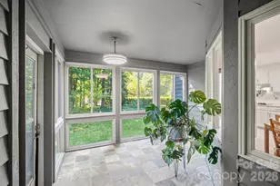 7045 Burlwood Rd, Charlotte, NC 28211 - Photo 37