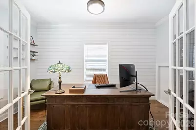 1617 Hawthorne Lane, Charlotte, NC 28205 - Photo 13