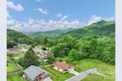 99 Junes Way, Waynesville, NC 28786 - Photo 9