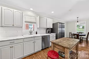 3910 Admiral Ave, Charlotte, NC 28205 - Photo 11