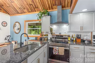 154 Timberside Dr, Mars Hill, NC 28754 - Photo 5