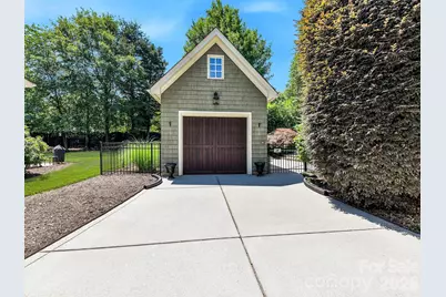7805 Pemswood Street, Charlotte, NC 28277 - Photo 41