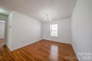 2416 Buckleigh Dr, Charlotte, NC 28215 - Photo 11