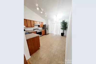 2416 Buckleigh Drive, Charlotte, NC 28215 - Photo 5