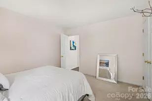 8120 Pelorus Ln, Charlotte, NC 28269 - Photo 21