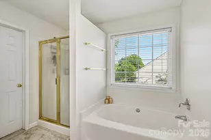 8120 Pelorus Ln, Charlotte, NC 28269 - Photo 19