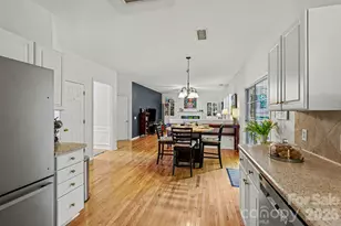 8120 Pelorus Ln, Charlotte, NC 28269 - Photo 11