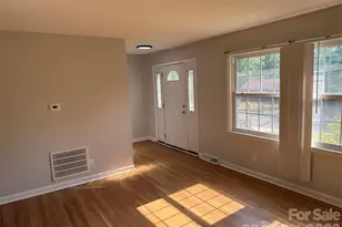 917 Canterbury Ct, Gastonia, NC 28052 - Photo 3
