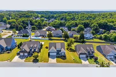 415 S Pendernale Drive, Moore, SC 29369 - Photo 5