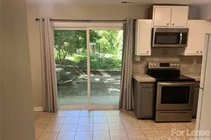 407 S Chester St, Gastonia, NC 28052 - Photo 5