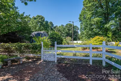 305 Heather Lane, Mount Holly, NC 28120 - Photo 7