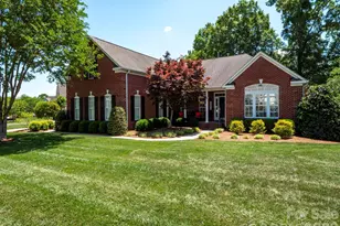 1000 Irish Moss Ln, Matthews, NC 28104 - Photo 3
