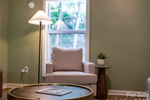 1 Pickwick Rd, Asheville, NC 28803 - Photo 5