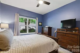 900 Vista Lake Dr, Candler, NC 28715 - Photo 19