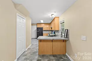 8119 Poplar Grove Cir, Waxhaw, NC 28173 - Photo 11