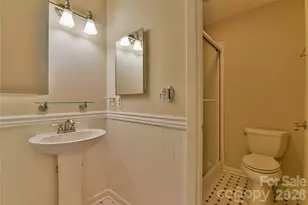 63 Hollybrook Dr, Asheville, NC 28803 - Photo 27