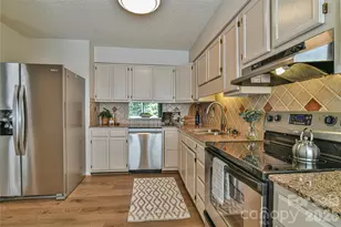 63 Hollybrook Dr, Asheville, NC 28803 - Photo 9
