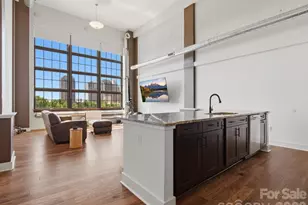 715 N Graham St, Charlotte, NC 28202 - Photo 3