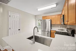 1210 Sheldon Brook Ln, Fort Mill, SC 29707 - Photo 7
