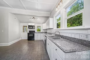 204 S East Ave, Kannapolis, NC 28083 - Photo 25