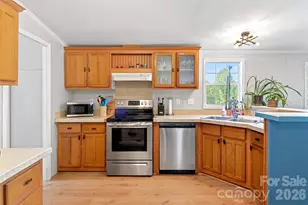 298 Wolf Xing, Bakersville, NC 28705 - Photo 21