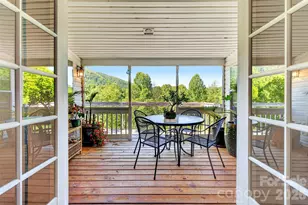 298 Wolf Xing, Bakersville, NC 28705 - Photo 15