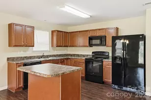 5056 Broad Leaf Ct, Dallas, NC 28034 - Photo 9