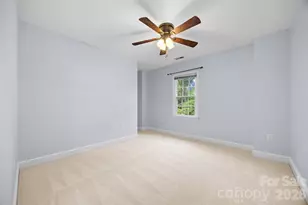 2115 E Providence Dr, Charlotte, NC 28270 - Photo 29