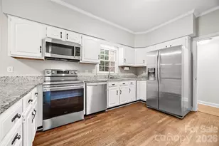2115 E Providence Dr, Charlotte, NC 28270 - Photo 11