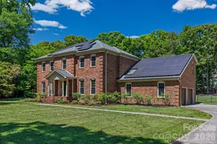2115 E Providence Dr, Charlotte, NC 28270 - Photo 3