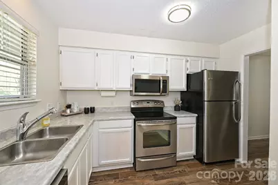 3131 Heathstead Place, Charlotte, NC 28210 - Photo 17