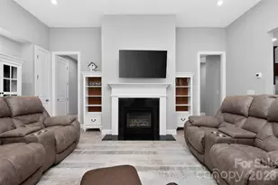 4122 Moxie Wy, Charlotte, NC 28215 - Photo 5