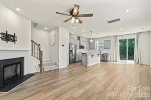 4529 Iron Oak Ln, Charlotte, NC 28269 - Photo 7