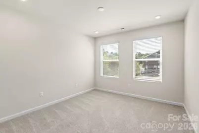 4529 Iron Oak Lane, Charlotte, NC 28269 - Photo 15