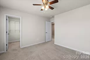 4529 Iron Oak Ln, Charlotte, NC 28269 - Photo 25