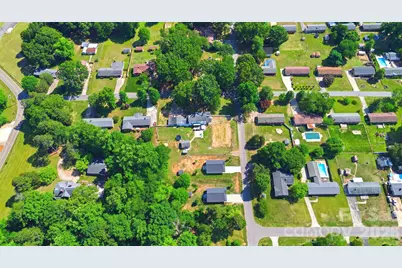 701 E Iowa Avenue, Bessemer City, NC 28016 - Photo 35