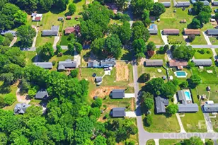 701 E Iowa Ave, Bessemer City, NC 28016 - Photo 35