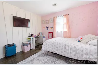 701 E Iowa Avenue, Bessemer City, NC 28016 - Photo 19