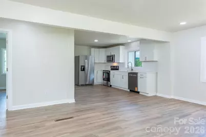 37 King Drive, Leicester, NC 28748 - Photo 5