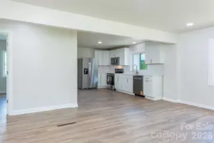 37 King Dr, Leicester, NC 28748 - Photo 5
