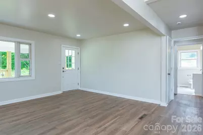 37 King Drive, Leicester, NC 28748 - Photo 7