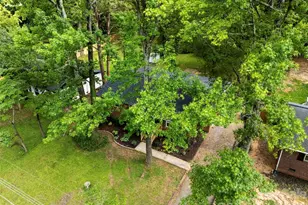 3840 Colebrook Rd, Charlotte, NC 28215 - Photo 43