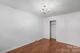 3840 Colebrook Rd, Charlotte, NC 28215 - Photo 15