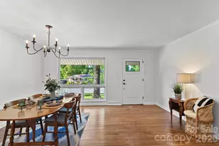 3840 Colebrook Rd, Charlotte, NC 28215 - Photo 7