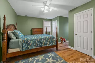 1570 Roddy Rd, Campobello, SC 29322 - Photo 17
