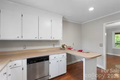 1152 Crestmont Drive SE, Concord, NC 28025 - Photo 17