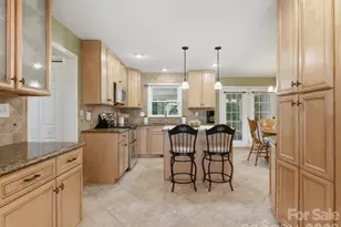 1938 Candlewick Dr, Fort Mill, SC 29715 - Photo 9