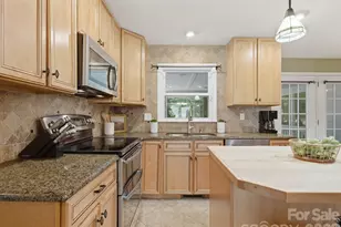 1938 Candlewick Dr, Fort Mill, SC 29715 - Photo 11